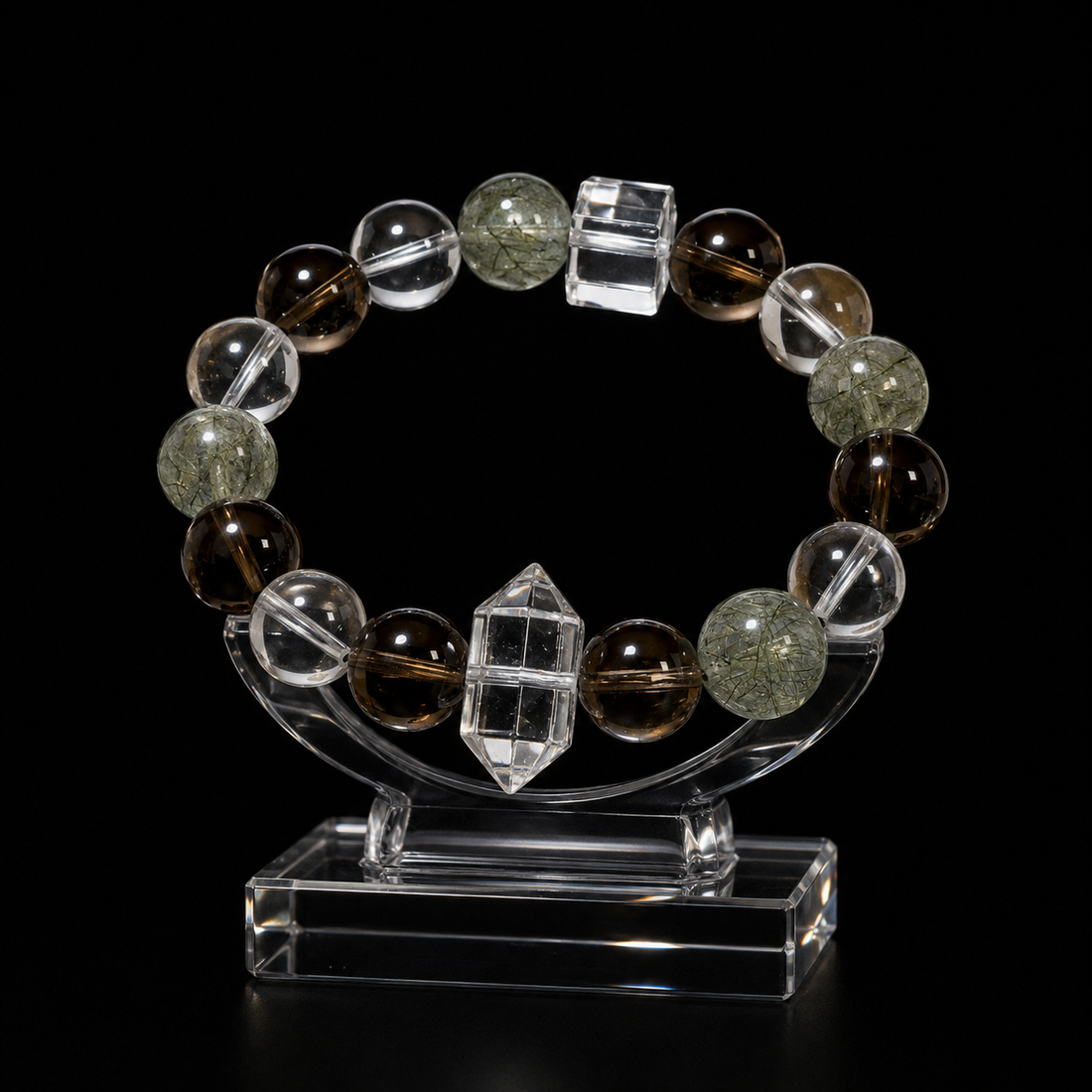 Natural crystal green rutilated quartz, smoky quartz, and white quartz bracelet bring wealth.